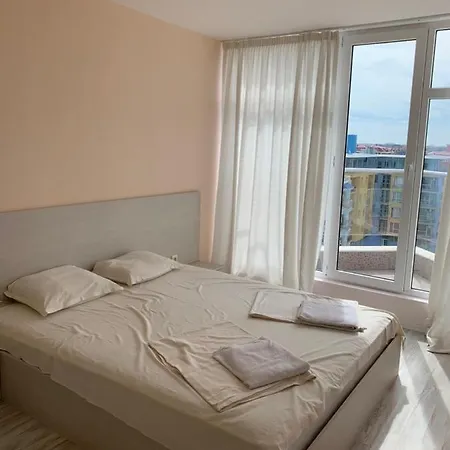 Rose Garden Private Apartament Słoneczny Brzeg